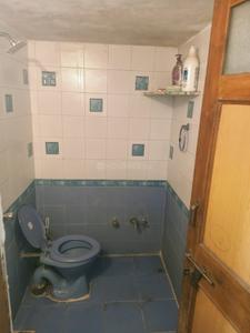 Bathroom Image of 1000 Sq.ft 1 BHK Builder Floor for rent in Sector 30 Gandhinagar for Rs. 15000