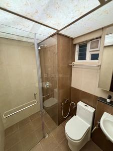 Bathroom Image of 2100 Sq.ft 4 BHK Apartment / Flat for rent in VGN Fairmont, Guindy Chennai for Rs. 155000