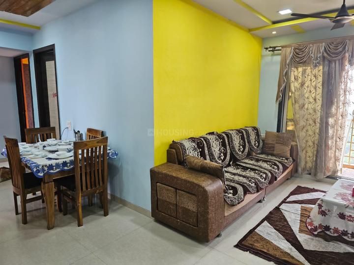 Shanti Green Palms Main Image 1