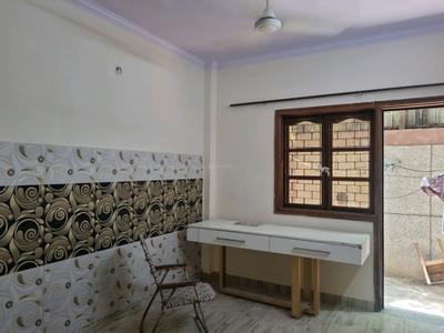 Bedroom Image of 720 Sq.ft 2 BHK Builder Floor for rent in Janakpuri New Delhi for Rs. 20000