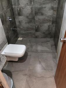 Bathroom Image of 2025 Sq.ft 3 BHK Apartment / Flat for sale in Maple Greens Residency, Shilaj Ahmedabad for Rs. 15500000