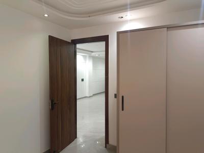 Bedroom Image of 1000 Sq.ft 3 BHK Builder Floor for sale in Mahavir Enclave New Delhi for Rs. 9000000