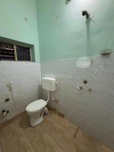 Bathroom Image of 1350 Sq.ft 1 BHK Independent House for rent in Hanamkonda Warangal for Rs. 8000