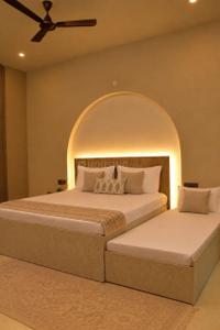 Bedroom Image of 200 Sq.ft 4 BHK Villa for sale in Kishor Pura Vrindavan for Rs. 30000000