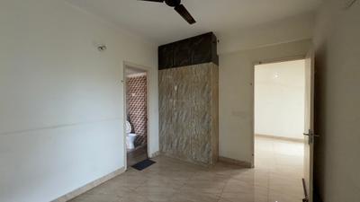 Bedroom Image of 1165 Sq.ft 2 BHK Apartment / Flat for rent in Gaur City 7th Avenue, Noida Extension Greater Noida for Rs. 23000