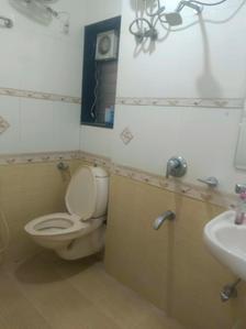 Common Bathroom Image of 950 Sq.ft 2 BHK Apartment / Flat for sale in Lokhandwala Spring Leaf, Kandivali East Mumbai for Rs. 18000000