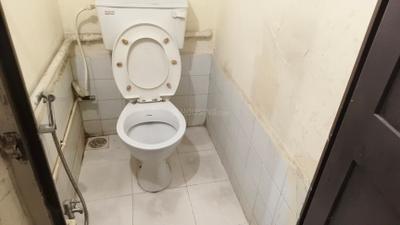 Bathroom Image of 560 Sq.ft 1 BHK Apartment / Flat for rent in Bibwewadi Pune for Rs. 18500