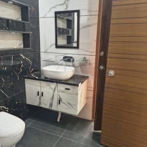 Bathroom Image of 3051 Sq.ft 4 BHK Builder Floor for sale in Sector 23 Gurgaon for Rs. 37000012