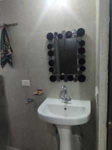 Bathroom Image of 585 Sq.ft 1 BHK Apartment / Flat for rent in Aditya Urban Homes Phase 1A, Bamheta Village Ghaziabad for Rs. 15000