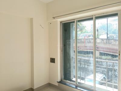 Bedroom Image of 500 Sq.ft 1 BHK Apartment / Flat for rent in Cosmos Jewels, Kasarvadavali Thane for Rs. 18500