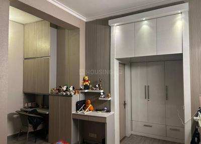 Bedroom Image of 3008 Sq.ft 4 BHK Villa for rent in Paramount Golfforeste Villas, Surajpur Greater Noida for Rs. 45000