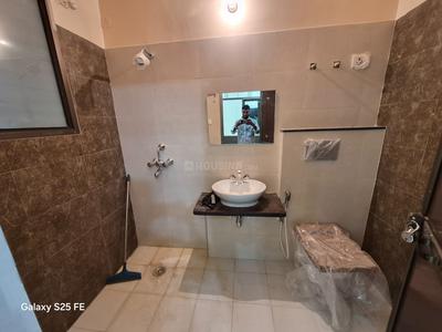 Bathroom Image of 1530 Sq.ft 3 BHK Apartment / Flat for rent in Argora Ranchi for Rs. 35000
