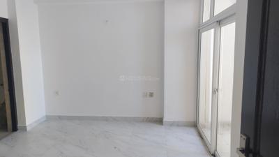 Bedroom Image of 1000 Sq.ft 2.5 BHK Apartment / Flat for sale in Amrapali Zodiac, Sector 120 Noida for Rs. 9600000