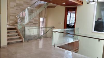 Kitchen Image of 6400 Sq.ft 5 BHK Independent House for sale in Neelankarai Chennai for Rs. 98500000