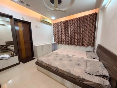 Bedroom Image of 1600 Sq.ft 3 BHK Apartment / Flat for rent in New Alkapuri Vadodara for Rs. 40000