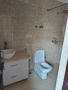 Bathroom Image of 1600 Sq.ft 3 BHK Apartment / Flat for sale in Park View Apartments, Sector 12 Dwarka New Delhi for Rs. 25555555
