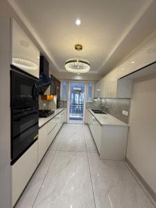 Kitchen Image of 1666 Sq.ft 3 BHK Apartment / Flat for sale in TDI Villas, Sector 117 Mohali for Rs. 14500000