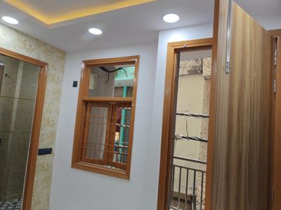 Bedroom Image of 550 Sq.ft 2 BHK Builder Floor for sale in Govindpuri New Delhi for Rs. 4000000