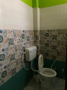 Bathroom Image of 900 Sq.ft 2 BHK Builder Floor for rent in Ghrounda Patna for Rs. 15000