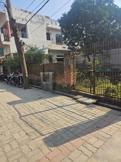 Sainani bihar raebareli road near sainik nagar Main Image 1