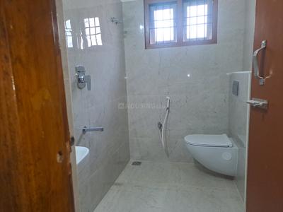 Bathroom Image of 1600 Sq.ft 3 BHK Apartment / Flat for rent in  Sri Chakra Temple Tree, Nungambakkam Chennai for Rs. 60000