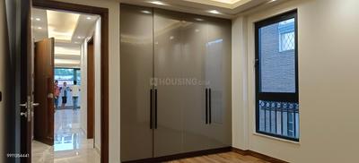 Bedroom Image of 1950 Sq.ft 3 BHK Builder Floor for sale in Sarvapriya Vihar New Delhi for Rs. 90000000