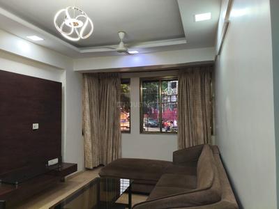 Hall Image of 800 Sq.ft 2 BHK Apartment / Flat for rent in Maya Mahal, Khar West Mumbai for Rs. 130000