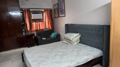 Bedroom Image of 1620 Sq.ft 3 BHK Builder Floor for sale in Rajouri Garden New Delhi for Rs. 20000000