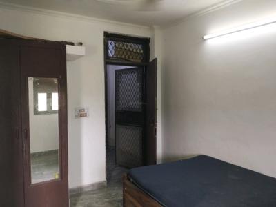 Bedroom Image of 250 Sq.ft 1 RK Builder Floor for rent in Mayur Vihar Phase 1 New Delhi for Rs. 12000