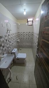 Bathroom Image of 372 Sq.ft 1 RK Apartment / Flat for rent in Sector 72 Noida for Rs. 12599