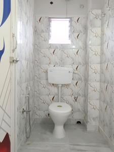 Common Bathroom Image of 600 Sq.ft 2 BHK Apartment / Flat for sale in Ganpati 524, Paschim Putiary Kolkata for Rs. 2400000