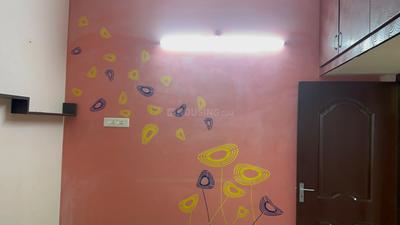 Bedroom Image of 840 Sq.ft 2 BHK Apartment / Flat for rent in Medavakkam Chennai for Rs. 20000