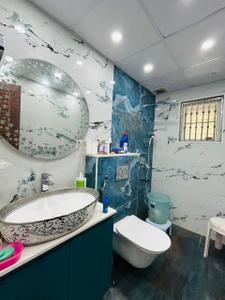 Bathroom Image of 1800 Sq.ft 3 BHK Apartment / Flat for rent in The Central Park South, Sholinganallur Chennai for Rs. 50000