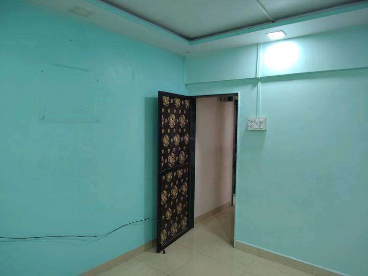 Kharegaon, Pakhadi Bedroom 1