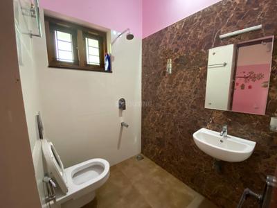 Bathroom Image of 1400 Sq.ft 2 BHK Independent House for rent in Kesavadasapuram Thiruvananthapuram for Rs. 20000