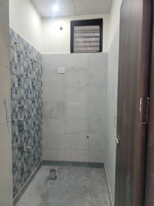 Common Bathroom Image of 800 Sq.ft 2 BHK Apartment / Flat for sale in CI Golf City, Kambakshpur Noida for Rs. 3091000