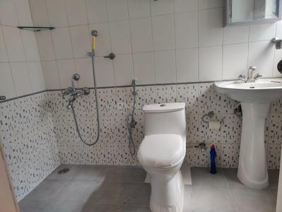 Bathroom Image of 3000 Sq.ft 5 BHK Duplex for rent in Malleswaram Bengaluru for Rs. 125000