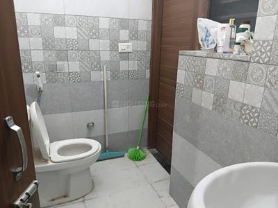 Bathroom Image of 300 Sq.ft 1 BHK Builder Floor for rent in Sector 80 Mohali for Rs. 7000