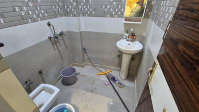 Image of 2150 Sq.ft 2 BHK Apartment / Flat for rent in Uttam Nagar, New Delhi for Rs. 17499
