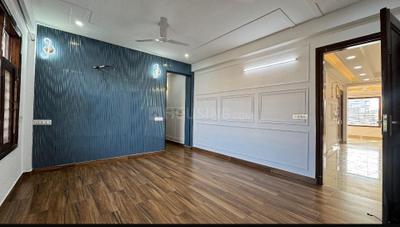 Bedroom Image of 2550 Sq.ft 4 BHK Builder Floor for rent in Sector 30 Faridabad for Rs. 46000