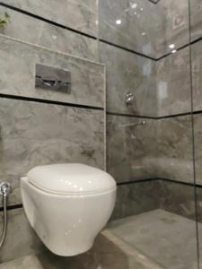 Bedroom One Image of 1800 Sq.ft 3 BHK Builder Floor for sale in Sector 45 Gurgaon for Rs. 28500000