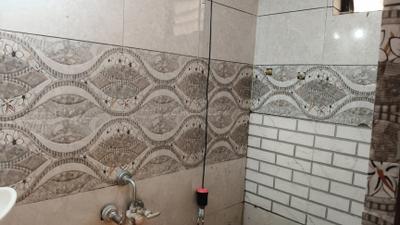 Bathroom Image of 700 Sq.ft 1 BHK Apartment / Flat for rent in Sama Savli Vadodara for Rs. 8500