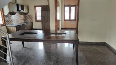Living Room Image of 2500 Sq.ft 4 BHK Apartment / Flat for rent in Sanjaynagar Bengaluru for Rs. 85000