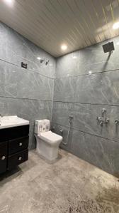 Bathroom Image of 1250 Sq.ft 2 BHK Builder Floor for rent in Indirapuram Ghaziabad for Rs. 19000
