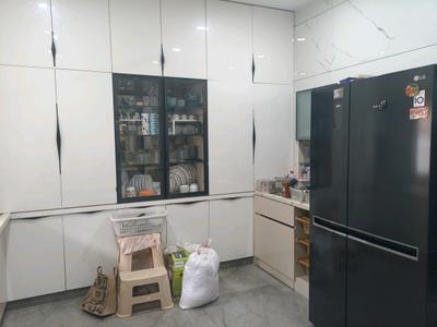 Kitchen One Image of 6000 Sq.ft 6 BHK Independent House for sale in Ameerpet Hyderabad for Rs. 100000000