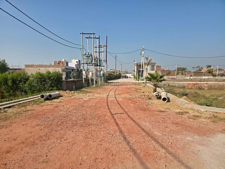 Sikandra Main Image 1