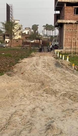 Neeraja properties Dealer Main Image 1