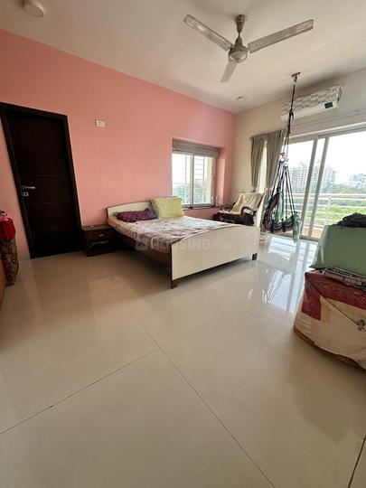 Mirchandani Palms Main Image 1