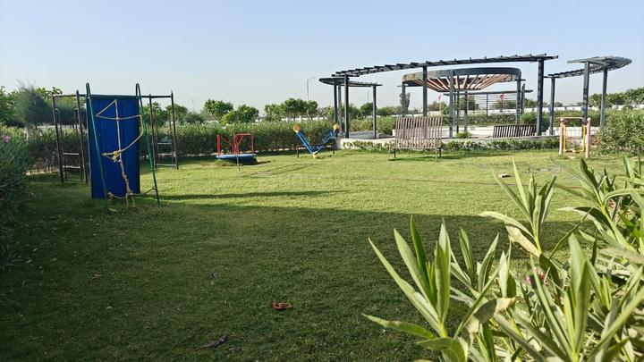 Vrb World City Main Image 1