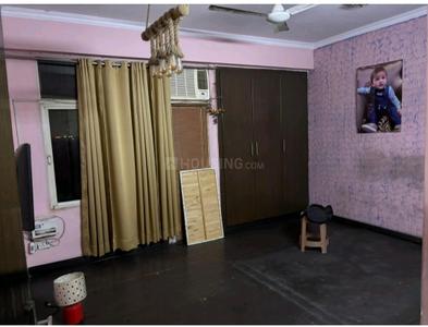 Bedroom Image of 1450 Sq.ft 2.5 BHK Apartment / Flat for sale in Panchsheel Wellington, Crossings Republik Ghaziabad for Rs. 10500000